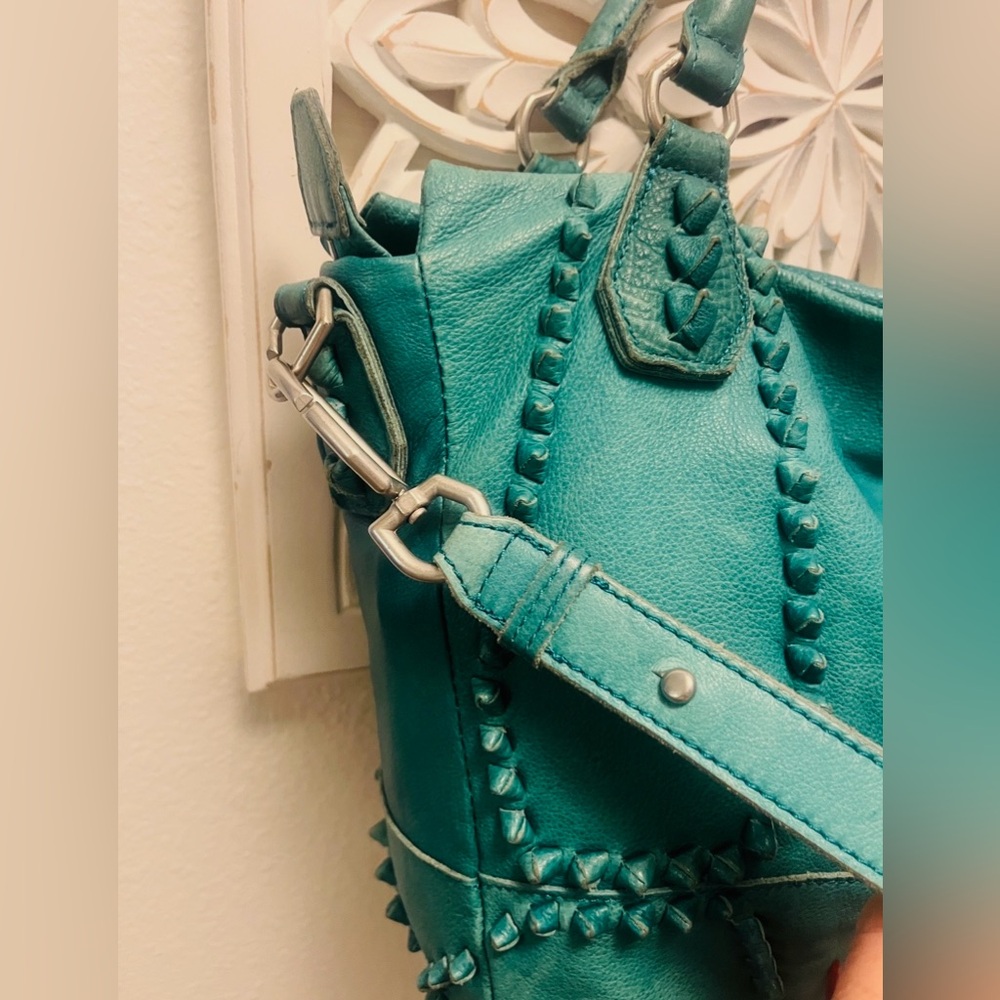 Liebeskind Berlin Leather purse 👛 turquoise spike hobo - Picture 3 of 11